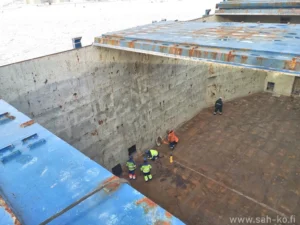 Laivan korjaus Oulun satamassa